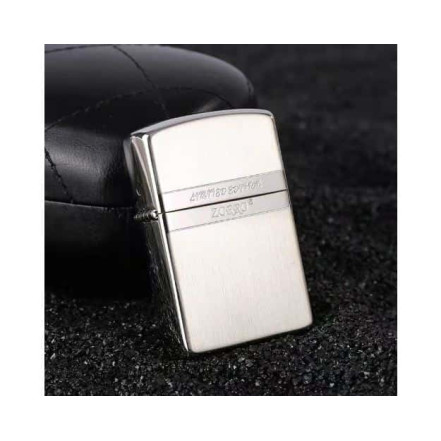 Запальничка бензинова ZORRO Limited Edition Silver HL-286 Запальничка бензинова ZORRO Limited Edition Silver HL-286